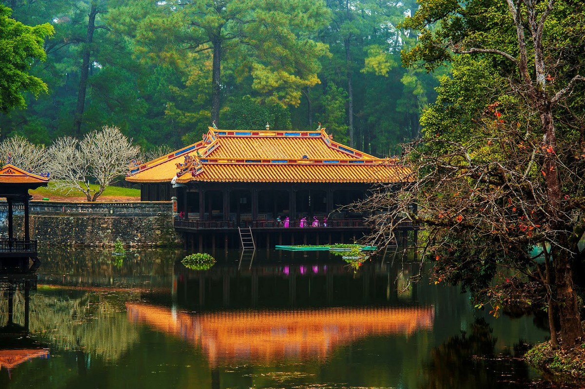 Hue City Tour – Tracing Royal Footsteps Photo 2