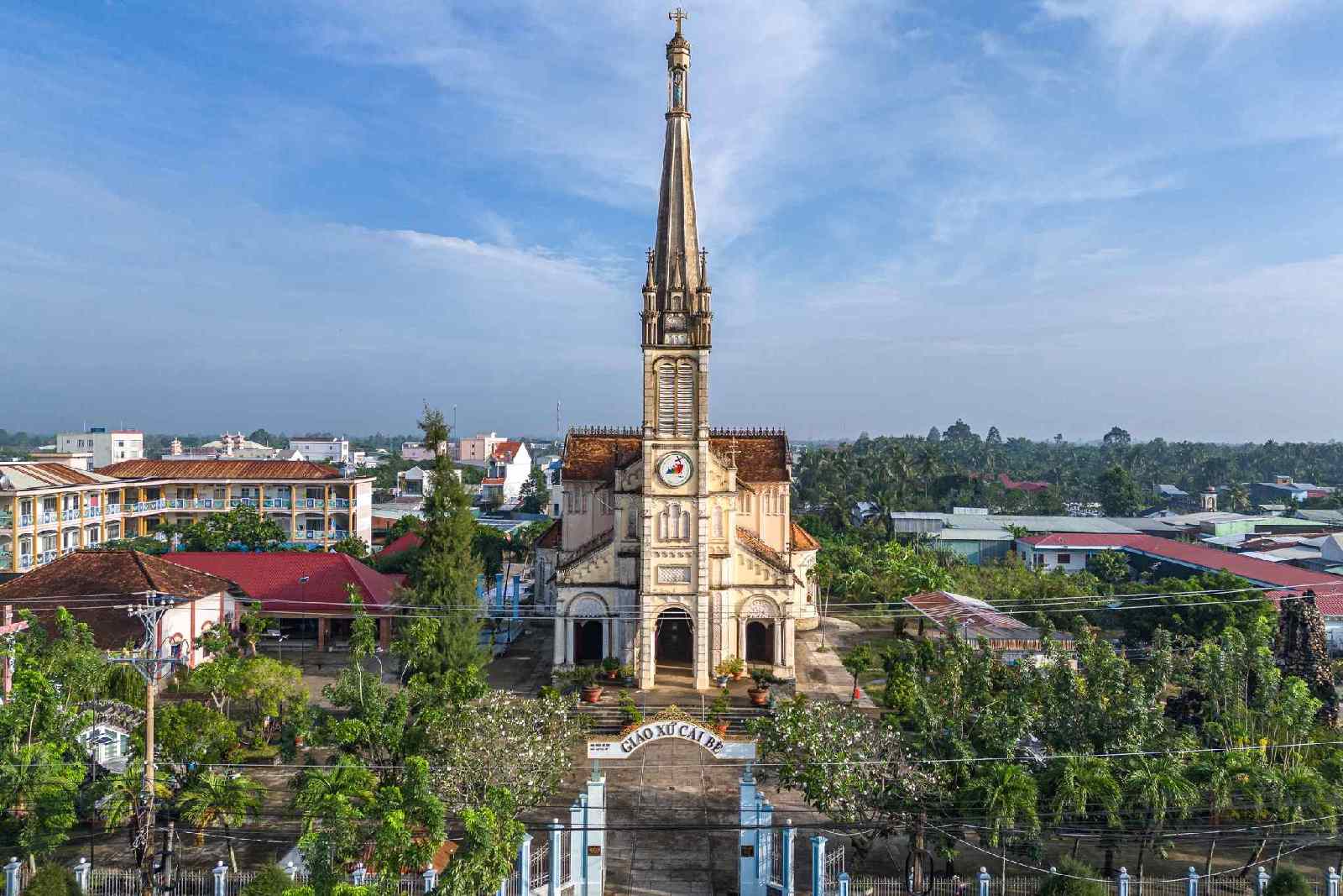 HO CHI MINH – CAI BE – CAN THO (L) Photo 1