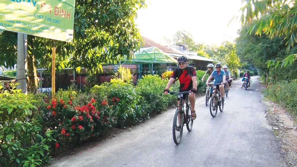Long Xuyen – Ho Chi Minh City Photo 7