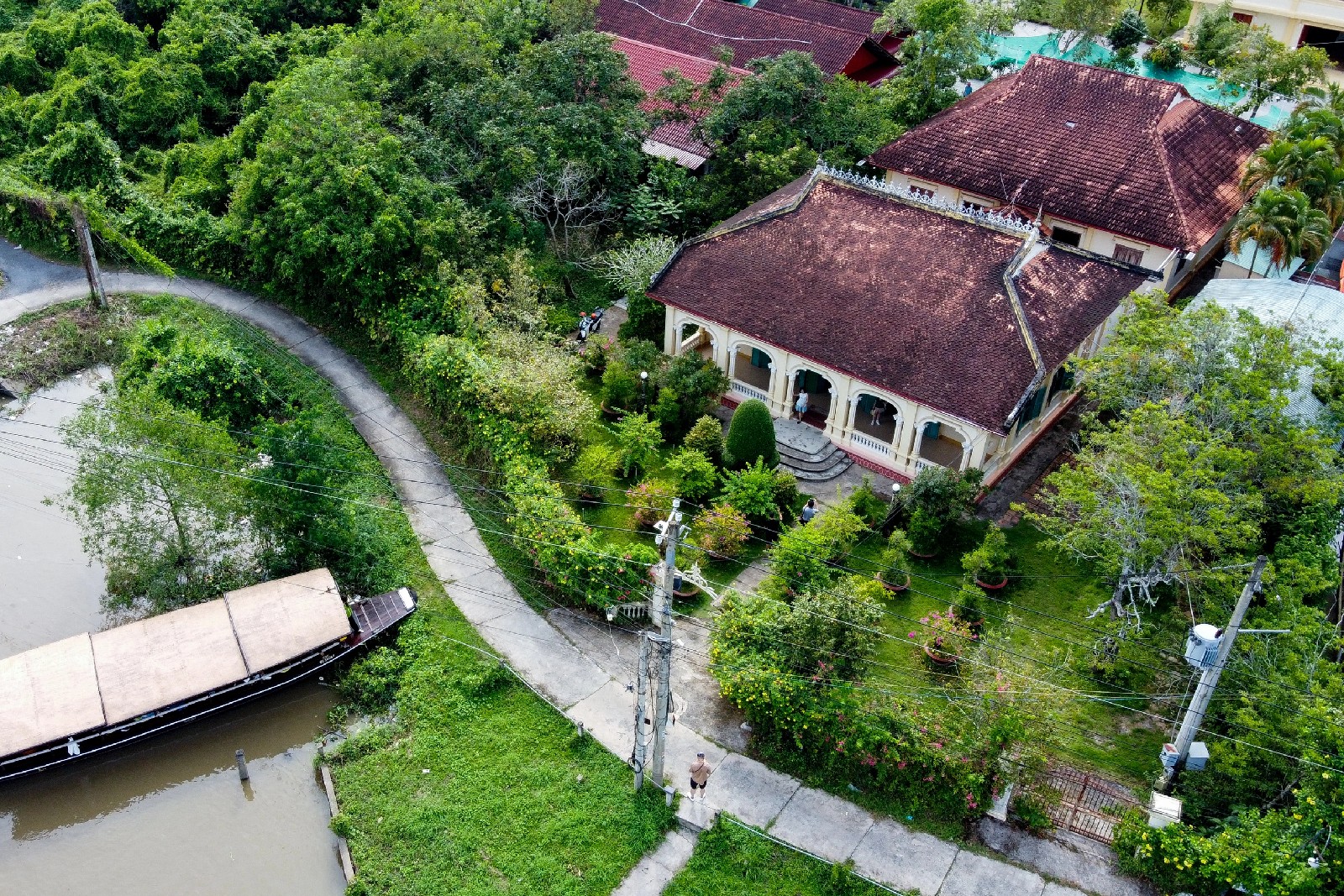 HO CHI MINH – CAI BE – CAN THO (L) Photo 1