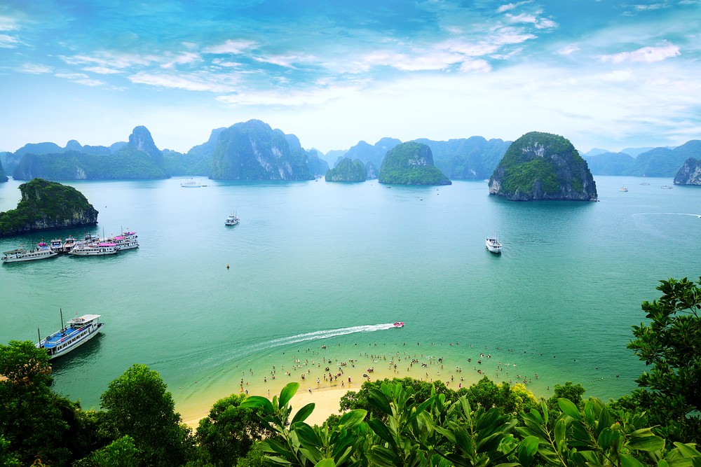 Ha Long Bay Day Trip from Hanoi Photo 1