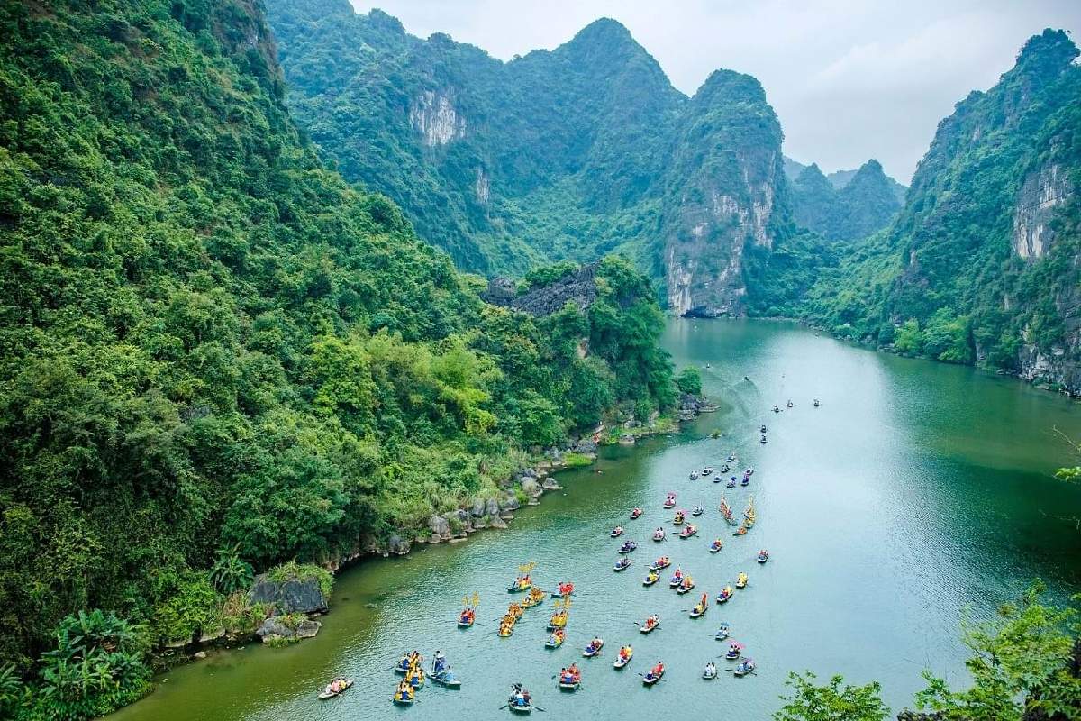 Hanoi – Ninh Binh – Trang An Complex – Hoa Lu (-/-/-) Photo 1