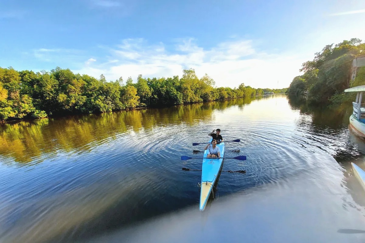 Phu Quoc Tour – Starfish Beach & Cua Can Kayaking Photo 1