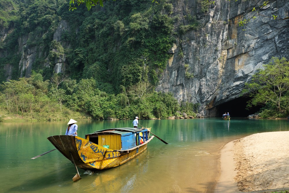 Visiting Phong Nha-Kẻ Bàng National Park