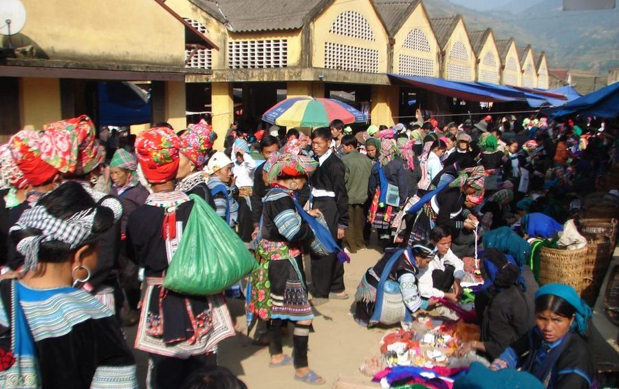 Muong Hum Market