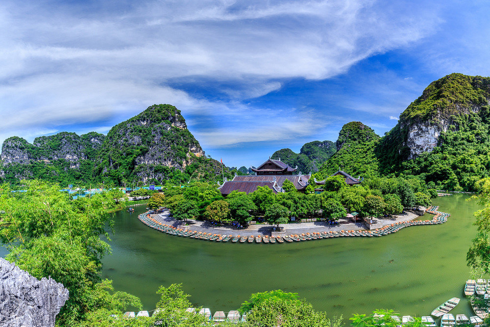 Visiting the Trang An Landscape Complex (UNESCO Heritage Site)