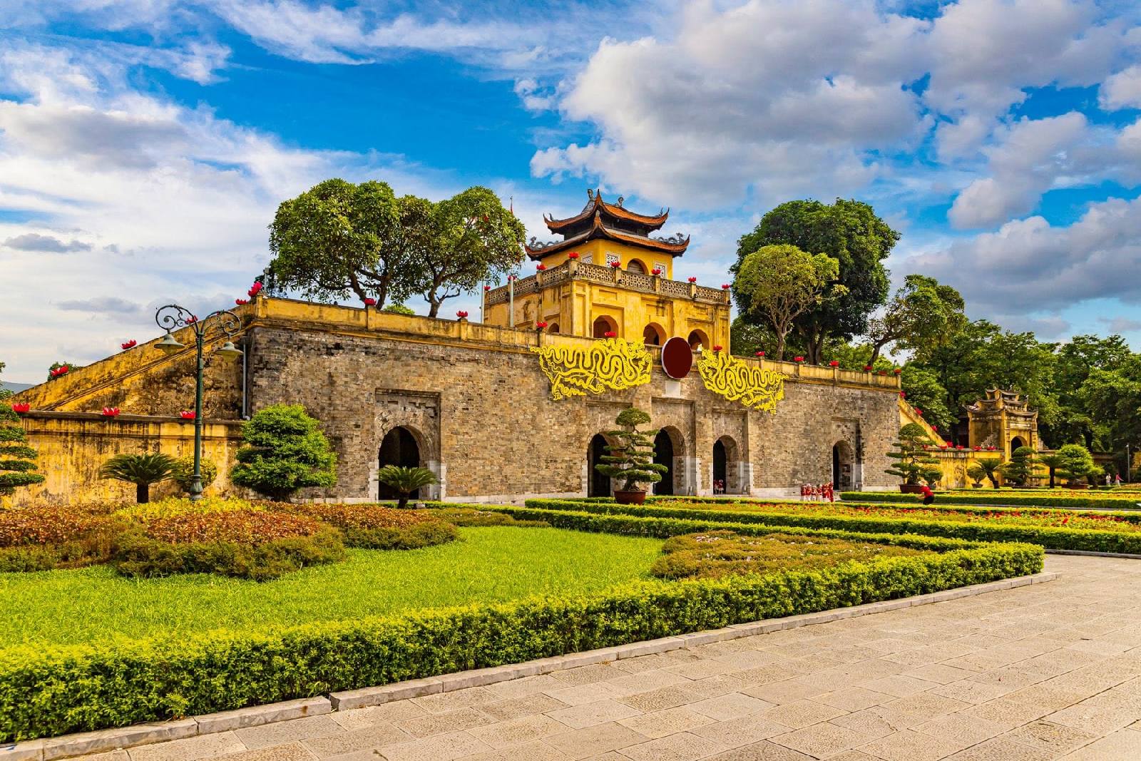 Explore the Imperial Citadel of Thang Long