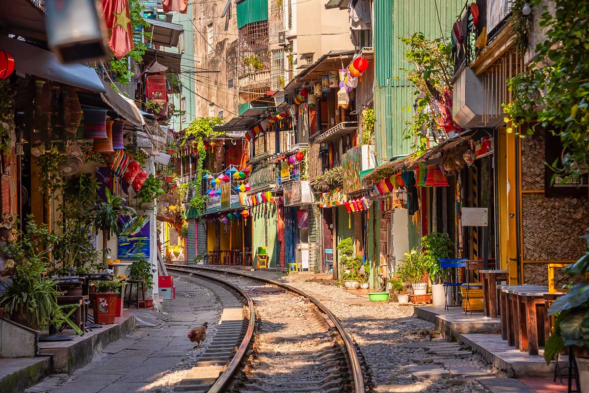 Hanoi Train Street Mini-Guide for First-Timers