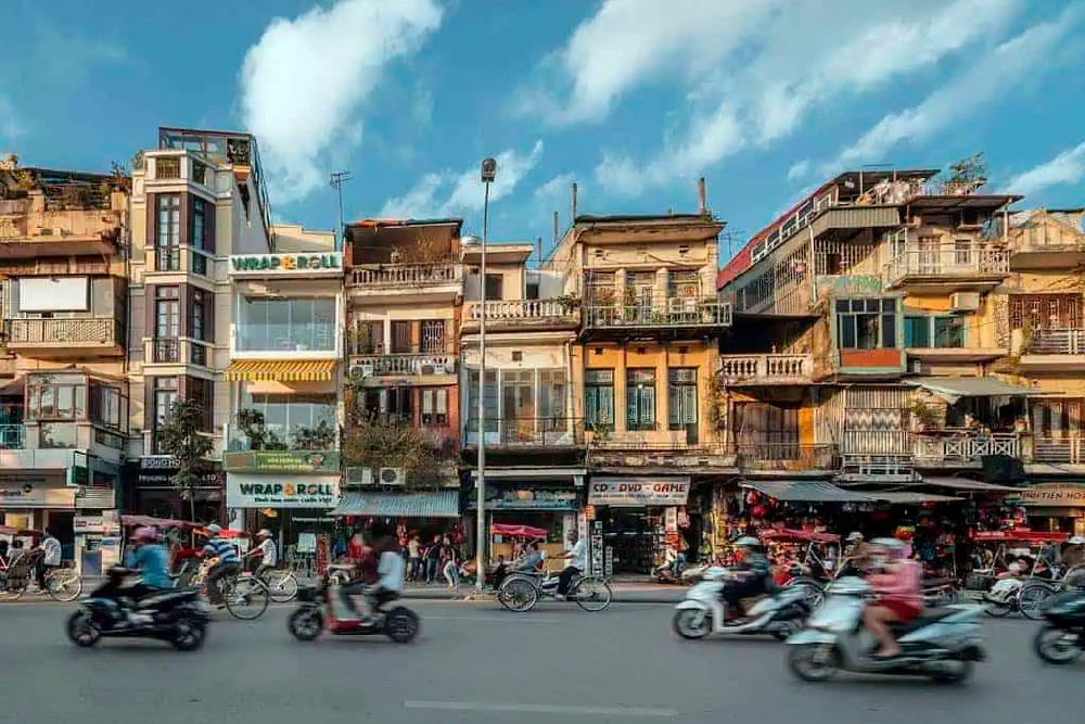 How Many Days in Hanoi is Enough?