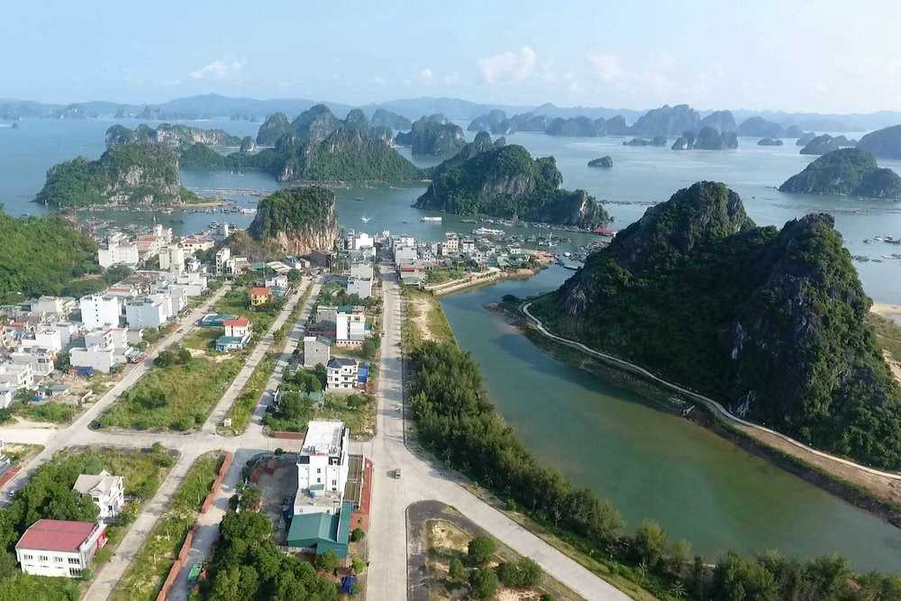 Visit Van Don Island District