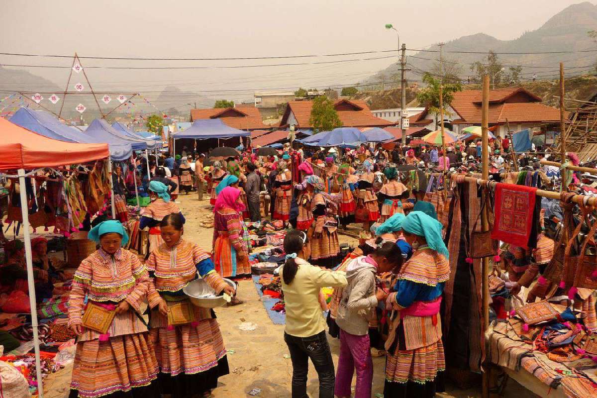 Bac Ha Sunday Market